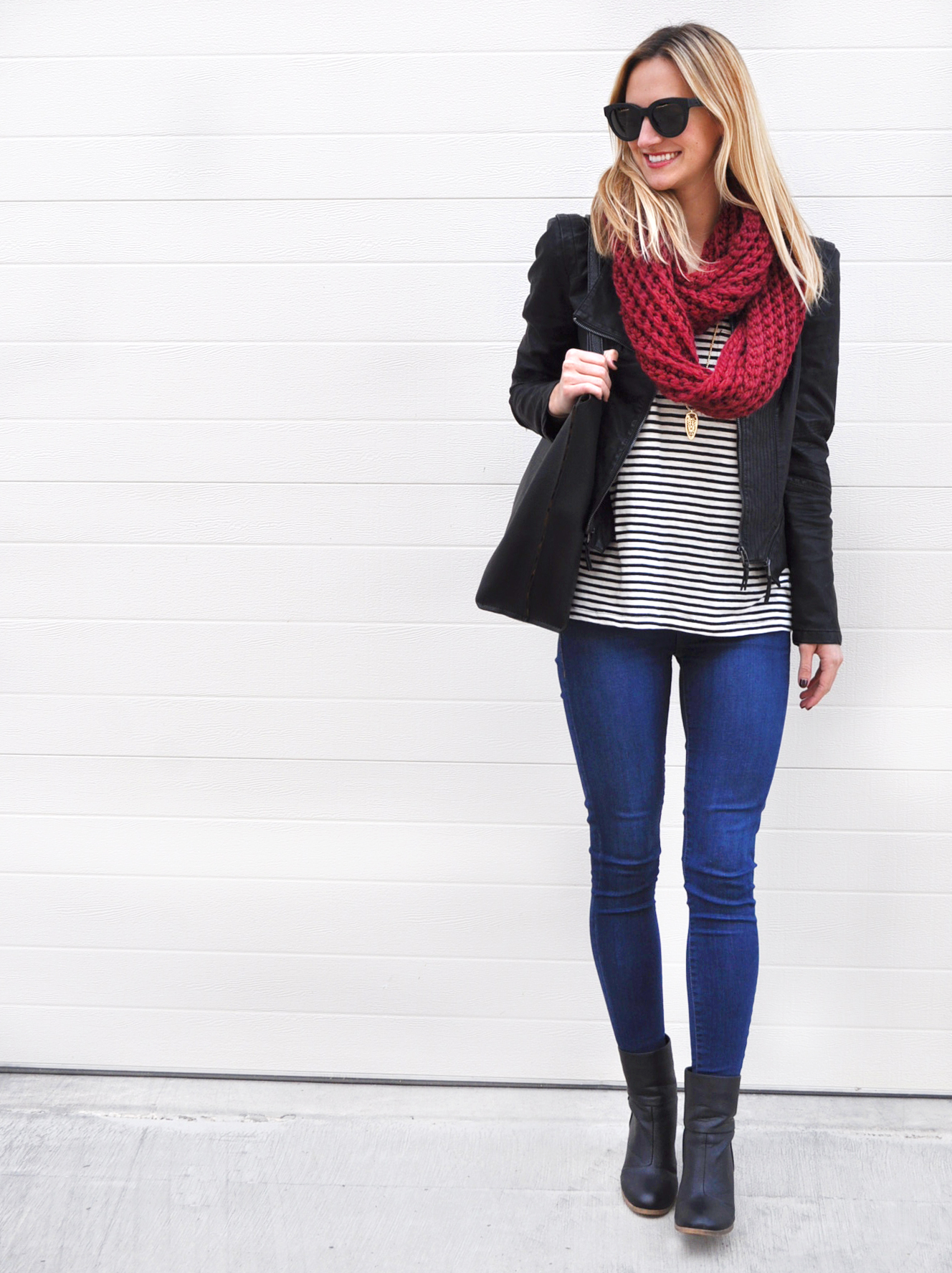 the perfect faux leather jacket / LivvyLand livvyland-blog-olivia-watson-faux-leather-moto-jacket-blanknyc-austin-texas-fashion-blogger-4