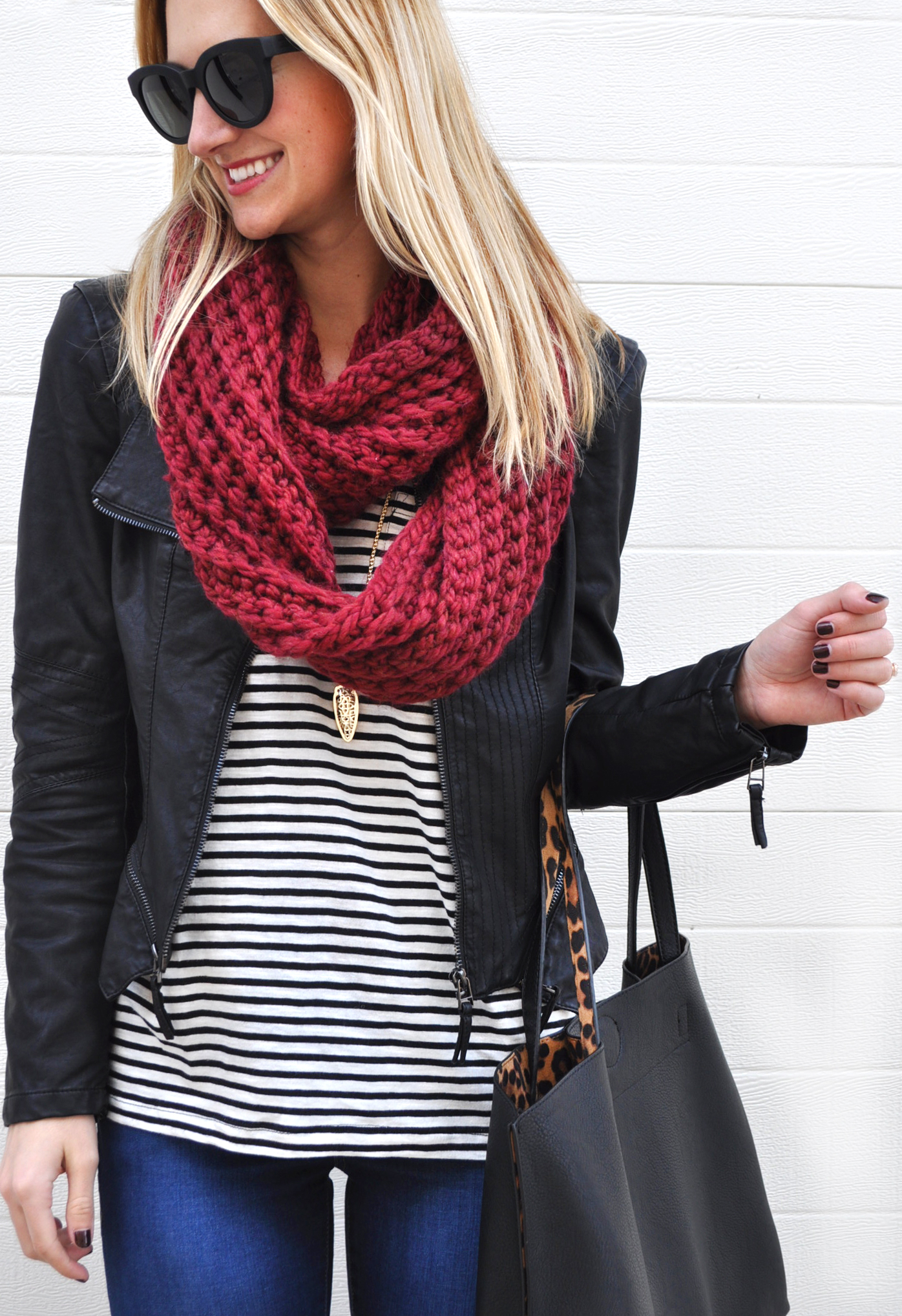 the perfect faux leather jacket / LivvyLand livvyland-blog-olivia-watson-faux-leather-moto-jacket-blanknyc-austin-texas-fashion-blogger-6