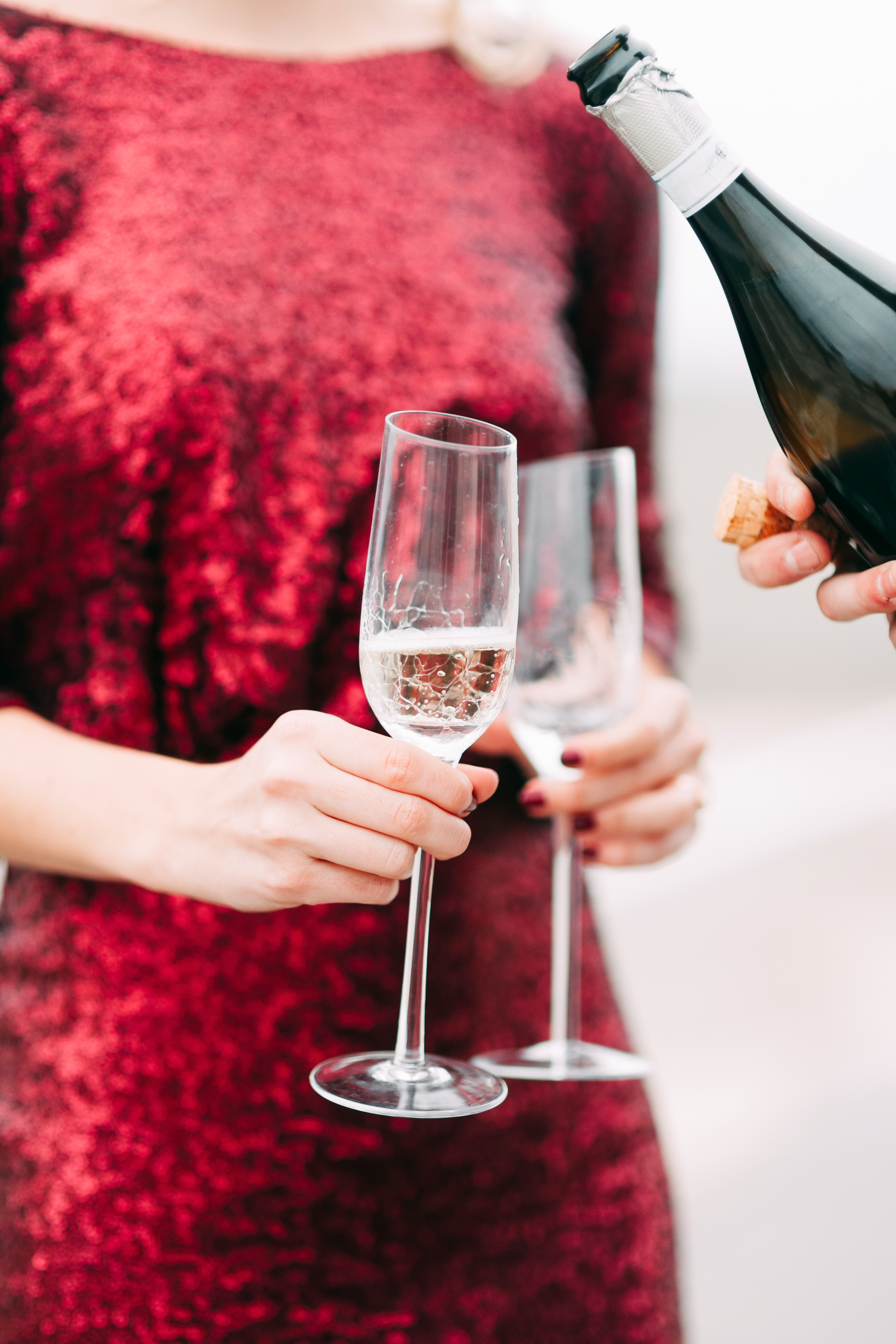 glam save the date engagement shoot / LivvyLand livvyland-blog-olivia-watson-save-the-date-photo-idea-rent-the-runway-sequins-dress-engagement-shoot-austin-texas-kayla-snell-photography-pop-champagne-10