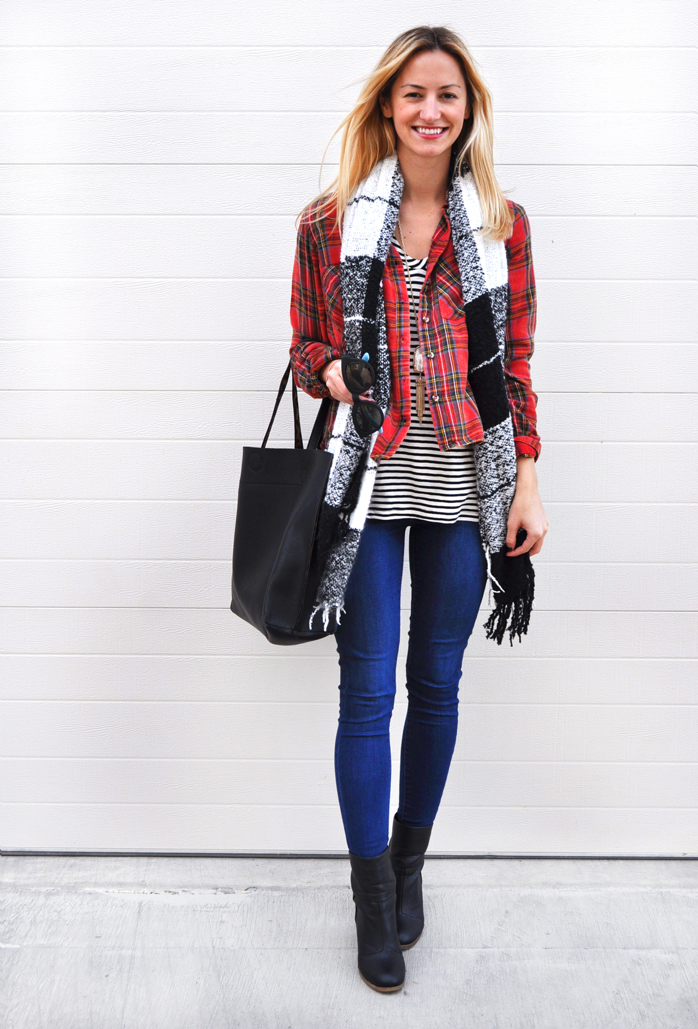 livvyland-blog-olivia-watson-topshop-plaid-top-striped-shirt-leigh-skinny-jeans-winter-layers-kendra-scott-rayne-necklace-white-pearl-austin-texas-fashion-blogger-3