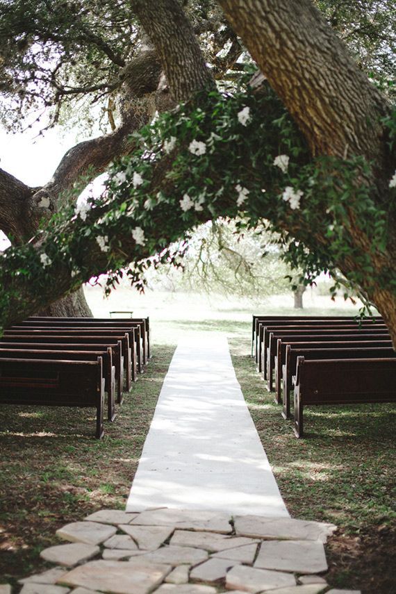 Vintage Wedding Setup with Loot Vintage / LivvyLand photo-by-juliane-masciana